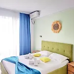 Готель Adriano Pe Plaja Belona