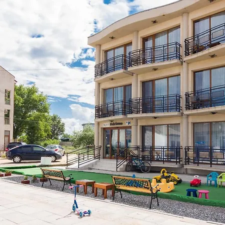 Adriano Pe Plaja Belona Ξενοδοχείο 3*