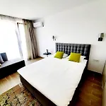 Adriano Pe Plaja Belona Szálloda