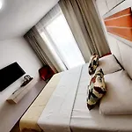 Отель Adriano Pe Plaja Belona 3*