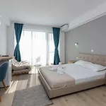 Adriano Pe Plaja Belona Észak-Eforie