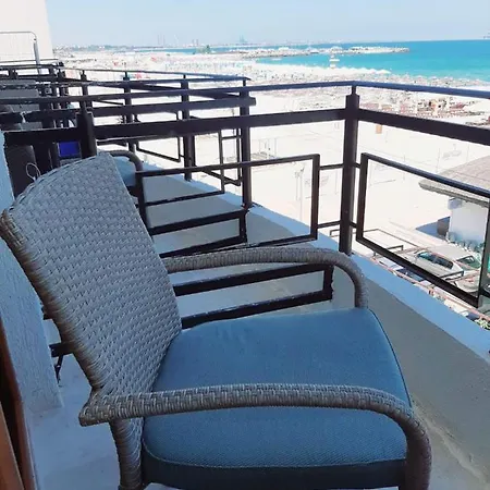 Hotel Adriano Pe Plaja Belona 3*