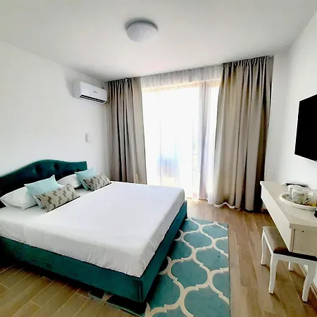 Hotel Adriano Pe Plaja Belona