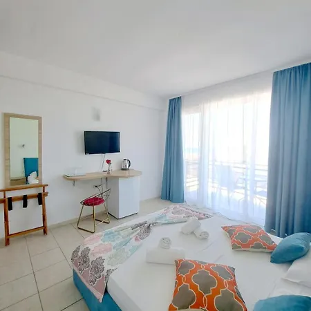 Hotel Adriano Pe Plaja Belona