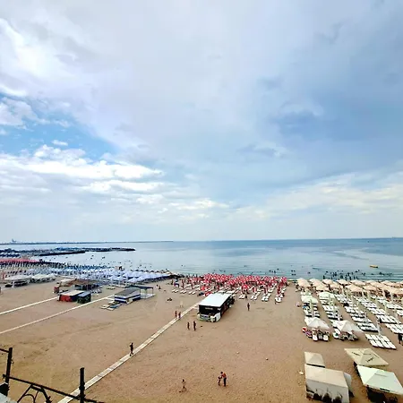 Adriano Pe Plaja Belona 3*