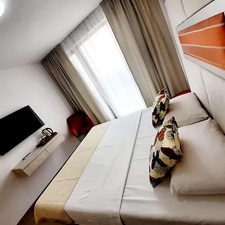 ホテル Adriano Pe Plaja Belona 3*