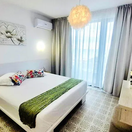 Hotel Adriano Pe Plaja Belona