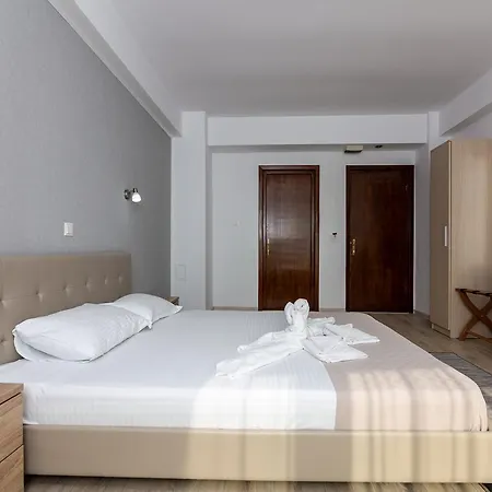 Hotel Adriano Pe Plaja Belona Eforie Nord