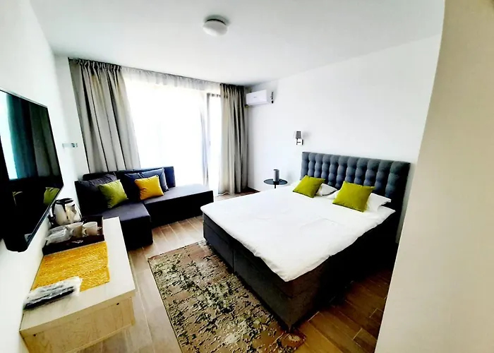 Adriano Pe Plaja Belona ホテル 3*