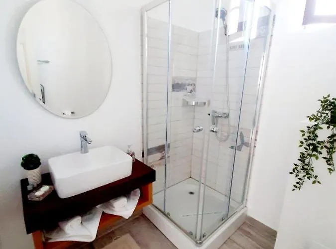 Adriano Pe Plaja Belona