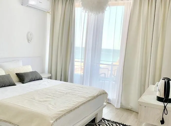 Adriano Pe Plaja Belona 3* Eforie Nord