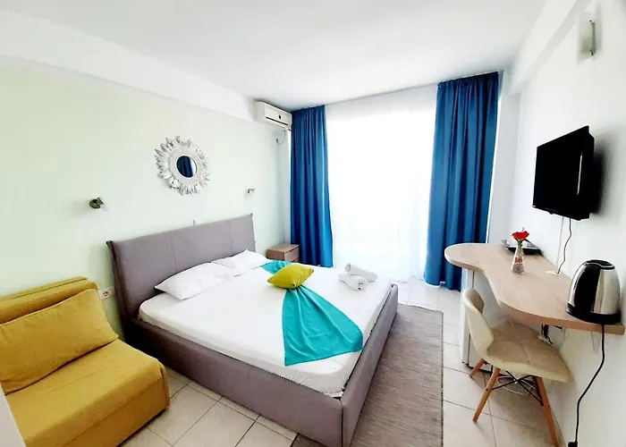 Adriano Pe Plaja Belona Hotel