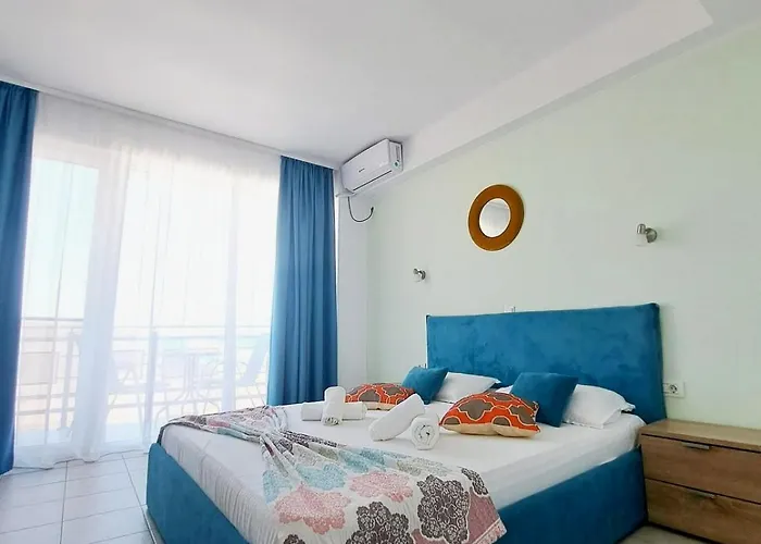 Adriano Pe Plaja Belona Hotel 3*