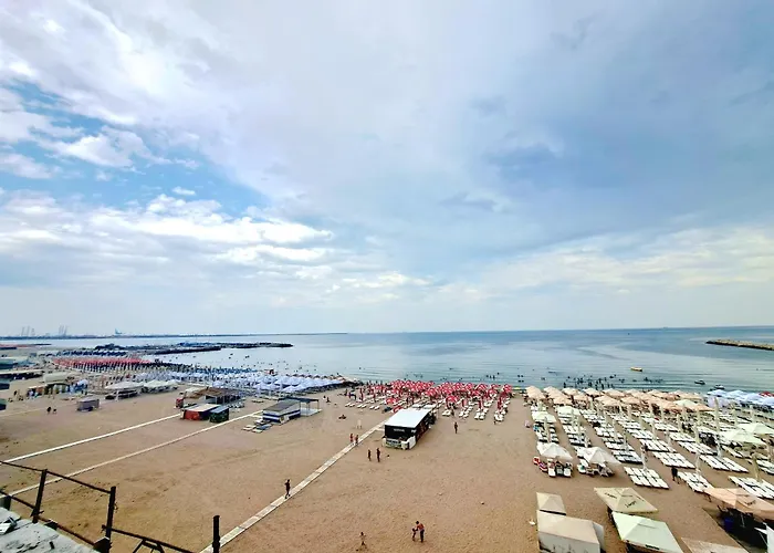 Adriano Pe Plaja Belona 3*