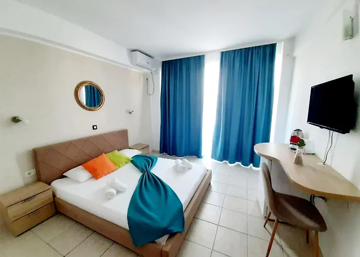 Adriano Pe Plaja Belona Hotel 3*