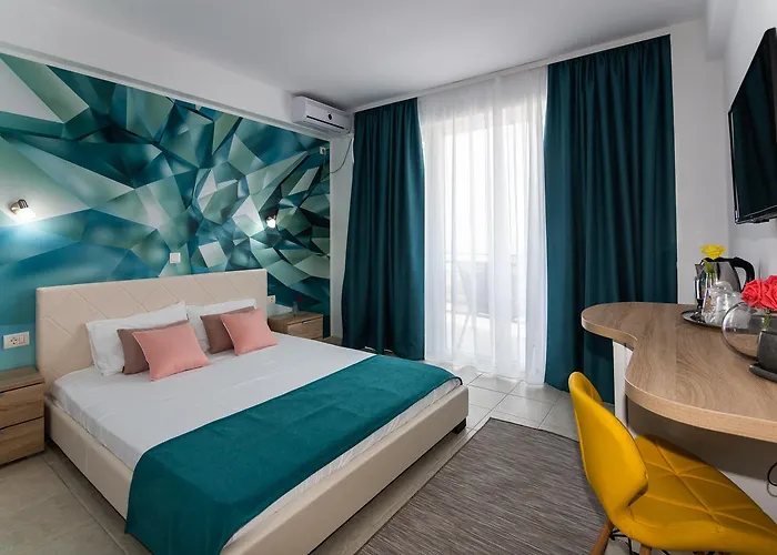 Adriano Pe Plaja Belona Hotel