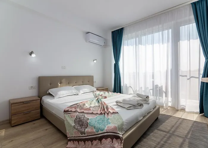 Adriano Pe Plaja Belona Eforie Nord